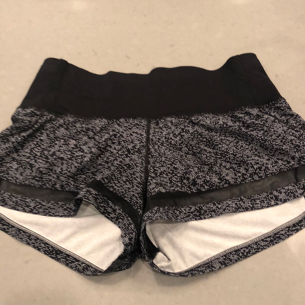 Lululemon size 8 shorts